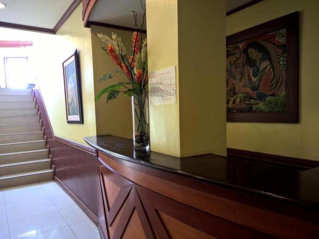 Naga Land Hotel Naga (Camarines Sur) Exterior foto